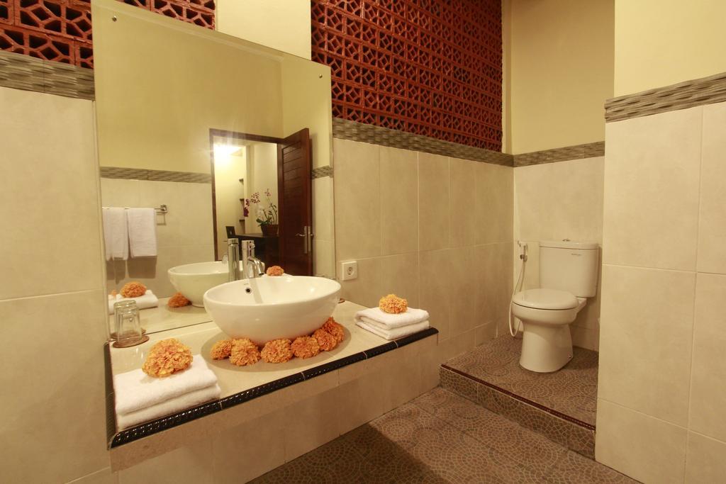 Pekak Mangku 3*