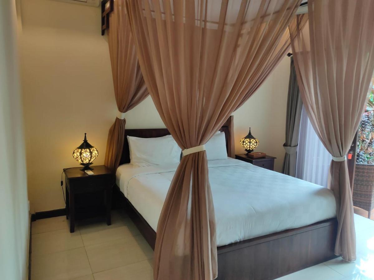 Pekak Mangku 3*